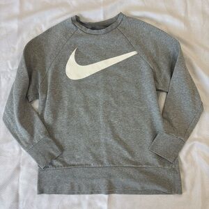 Nike Women's Dri-Fit Dry Big Swoosh Gray Crew Loose Fit Sweatshirt CD8797 sz M